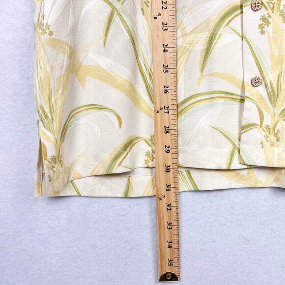 Tommy Bahama L 100% Silk Yellow White Flower Tropical Short Sleeve Men's Shirt - Picture 8 of 9